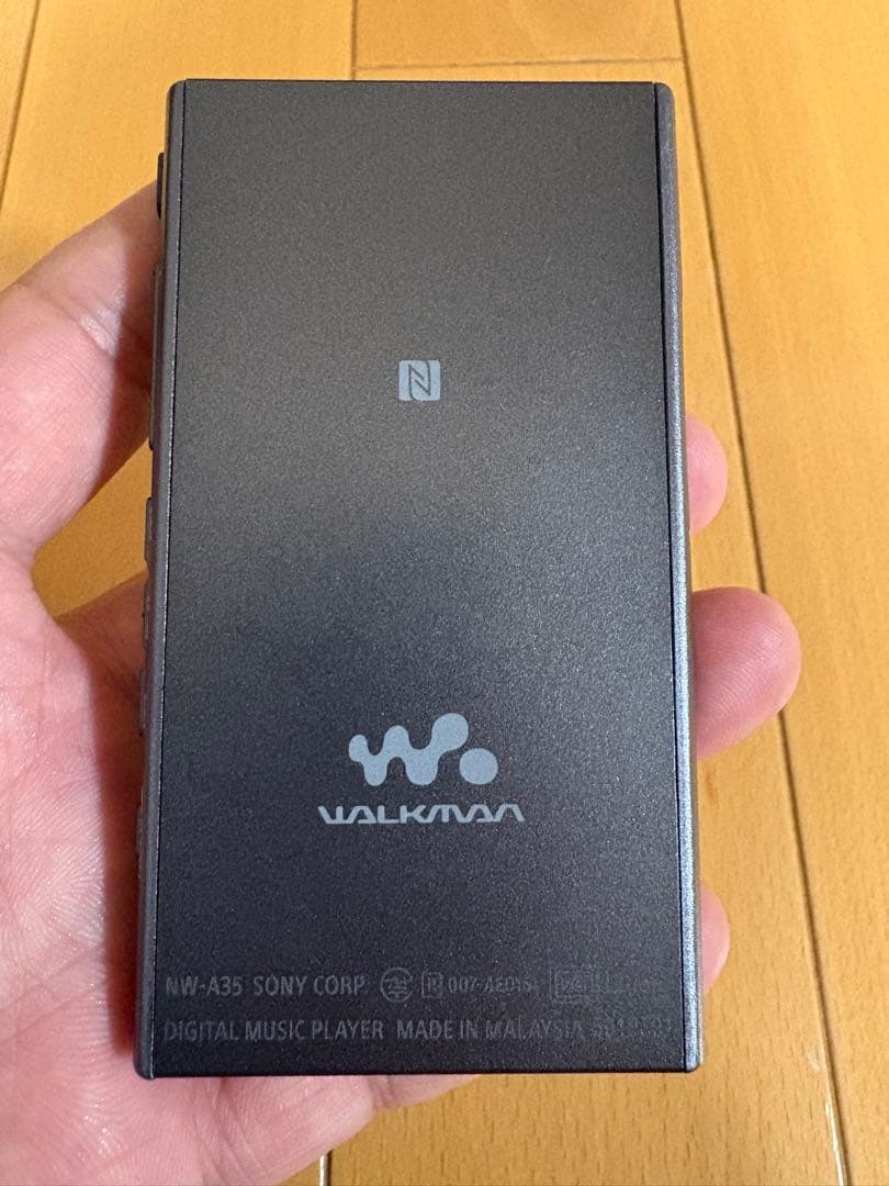 SONY ウオークマン　 NW-A35、スタンドスピーカー付き