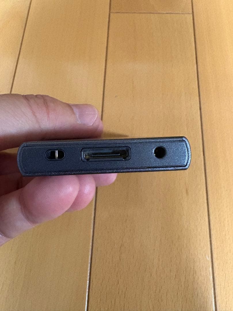 SONY ウオークマン　 NW-A35、スタンドスピーカー付き