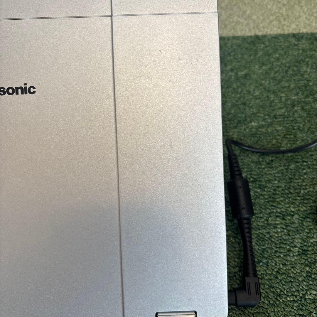 美品 累積使用時間少 レッツノート CF-QV8 i7 16GB 512GB