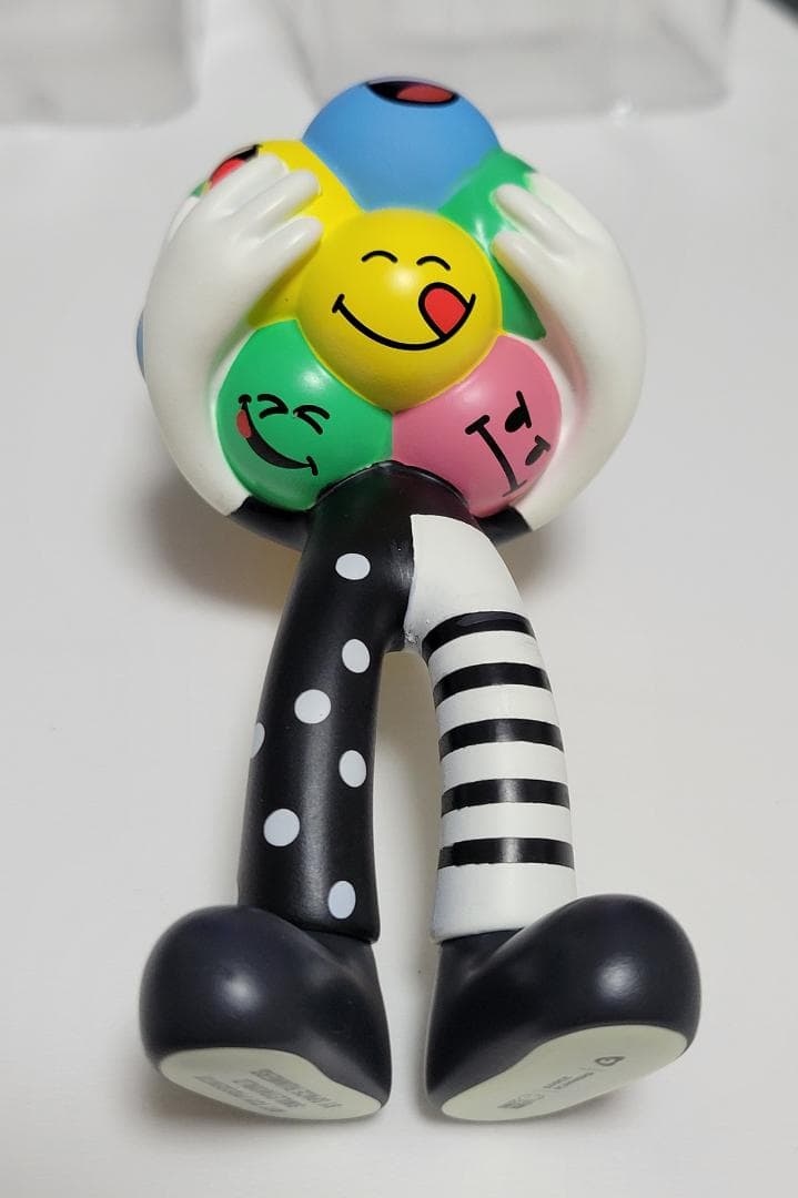 CHIKO & ROKO　SmileyWorld　Ｒ.Toys ✕ Smiley