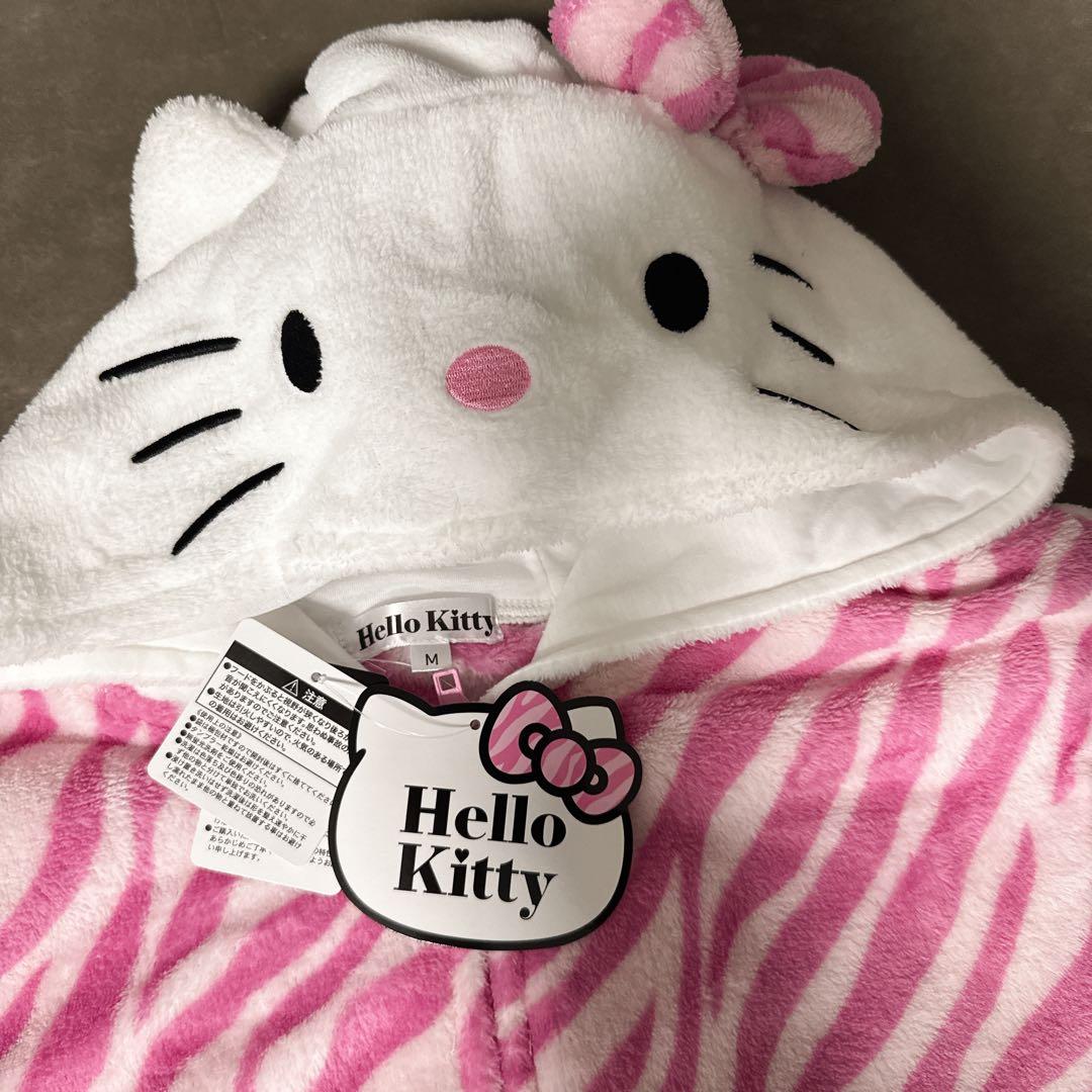 【新品未使用】タグ付き　サンリオ　キティちゃん　コンビネゾン　ピンクゼブラ　M