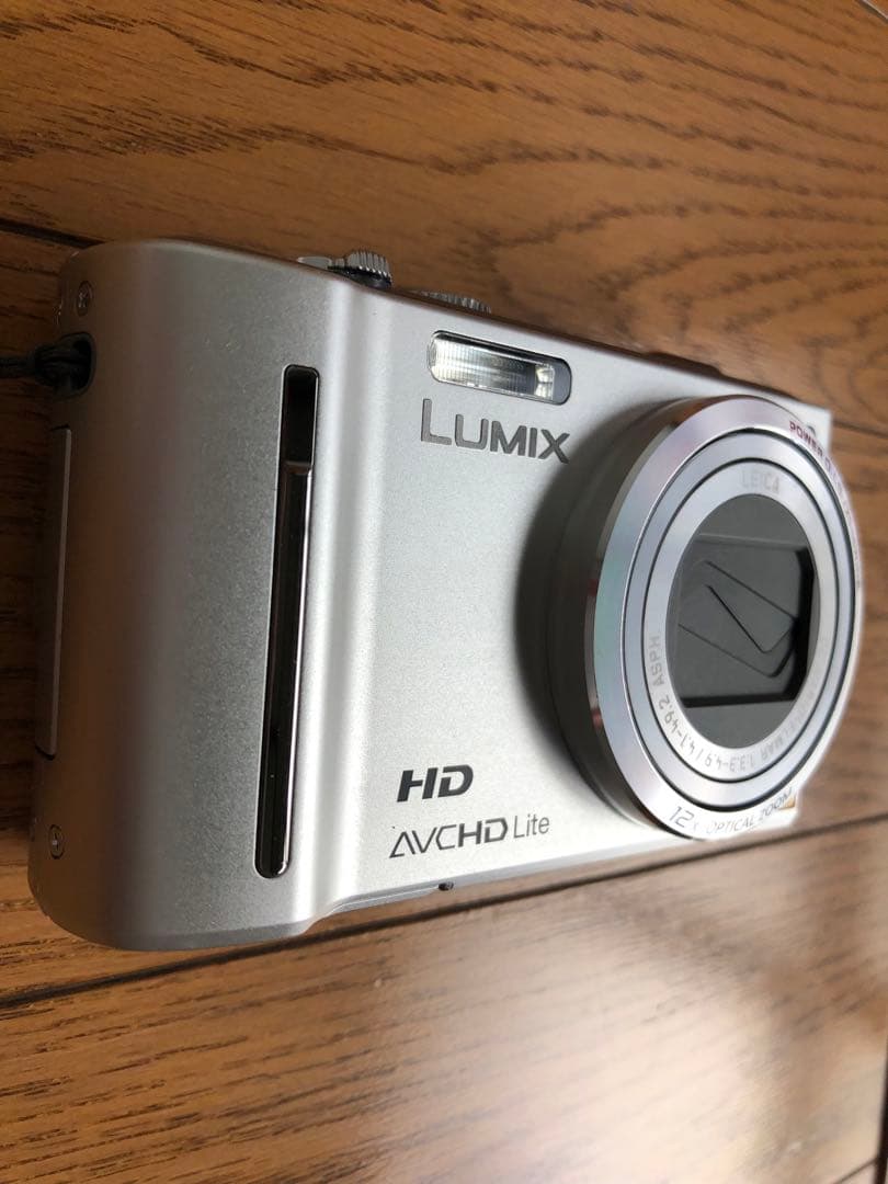 美品　LUMIX DMC-TZ10 パナソニック コンパクトデジタルカメラ