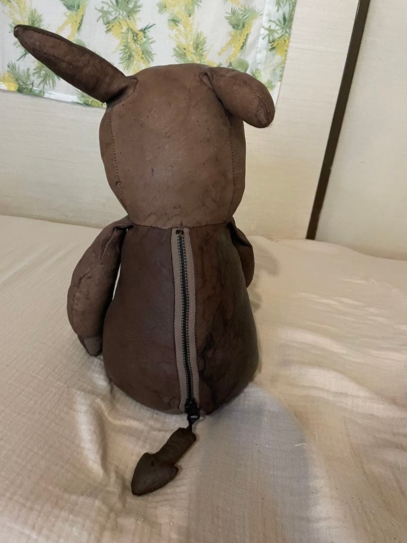 クリスチャンポー　レザー　ぬいぐるみ