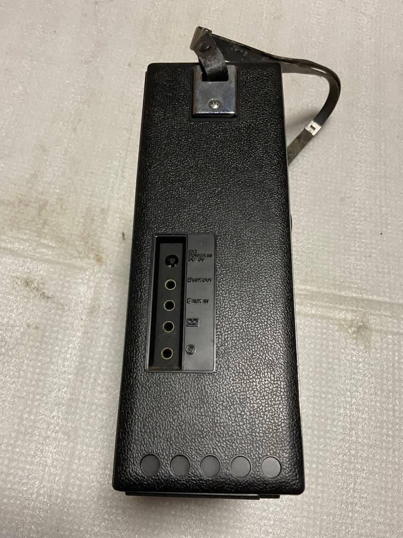 SONY／ICFー5800。【単二電池4本使用　普通に使えます　箱付き】