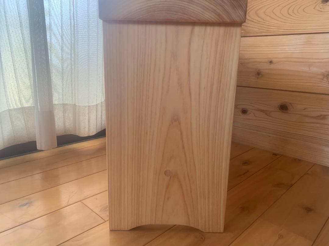 ♦︎セール品♦︎B無垢材桧の飾り台、踏み台、ミニベンチ＊貫有