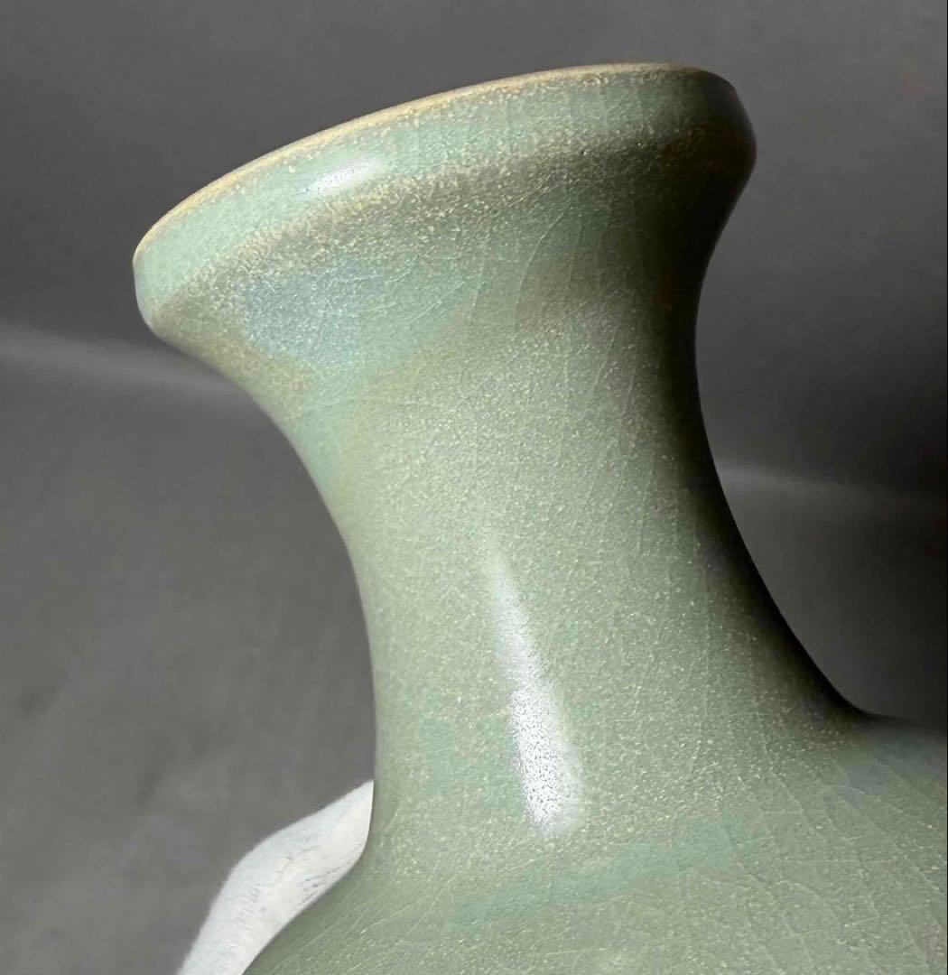 中国 広口細首胴が膨らんだ形の瓶　u6260304