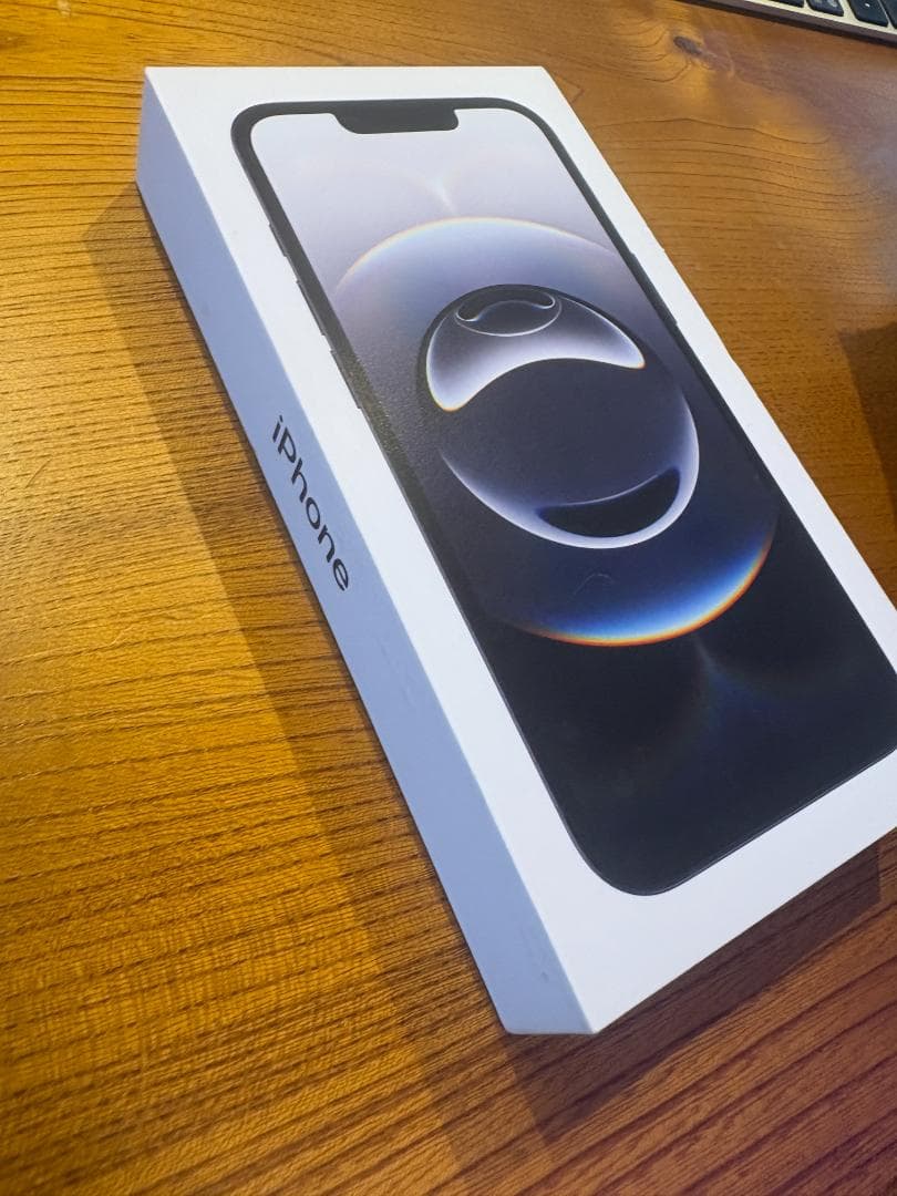 新品 iPhone 16 ブラックMD1Q4J/A128GB本体