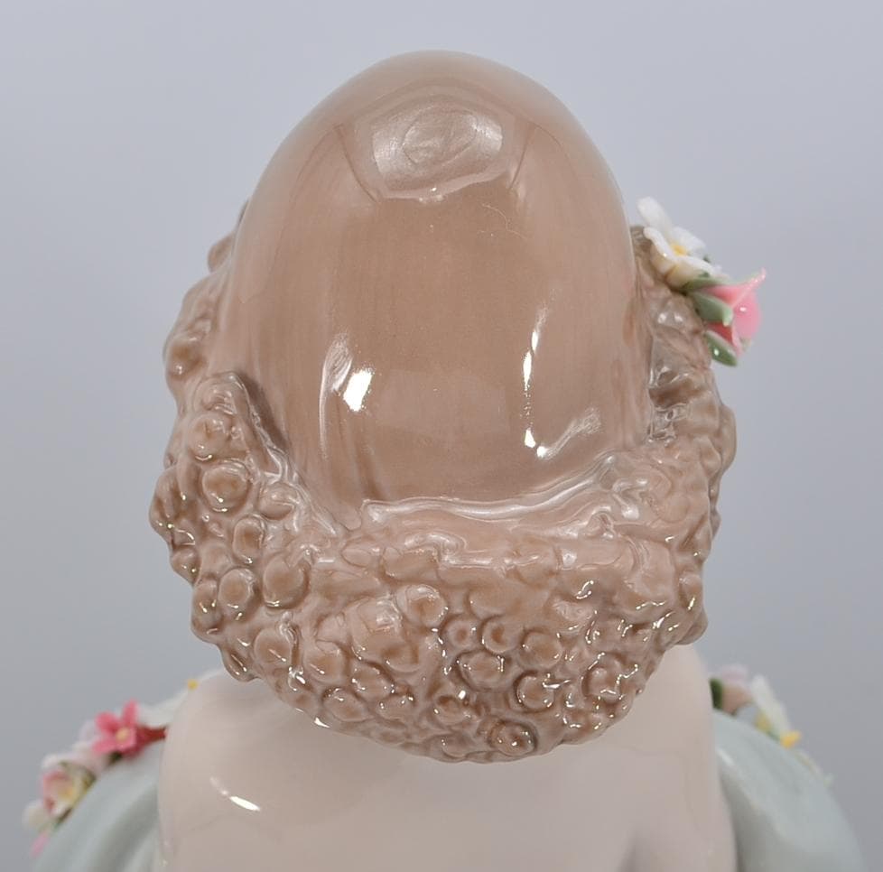 愛の花びら　＃6346　★リヤドロ　スペイン　ポーセリン　ヴィンテージ