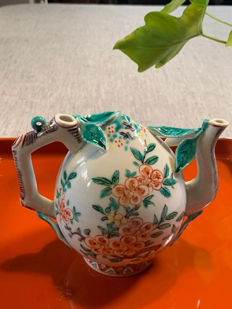 色絵 桃形 水注　煎茶　文人趣味　春の楽しみ