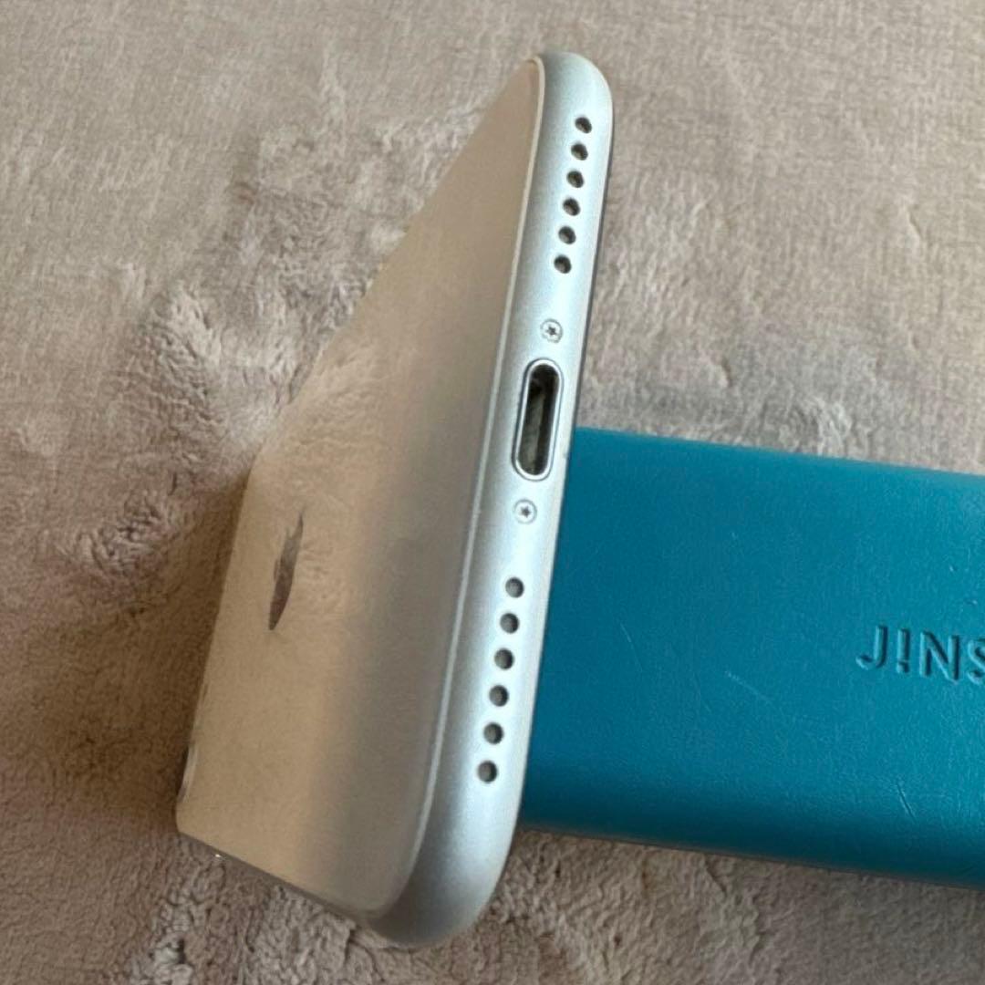 Apple iPhone SE (第2世代) 128GB ホワイト