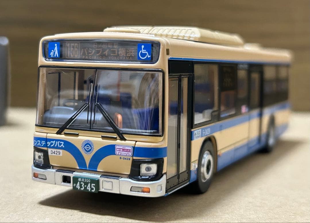 トミカリミテッドヴィンテージネオ 日野ブルーリボン 横浜市交通局