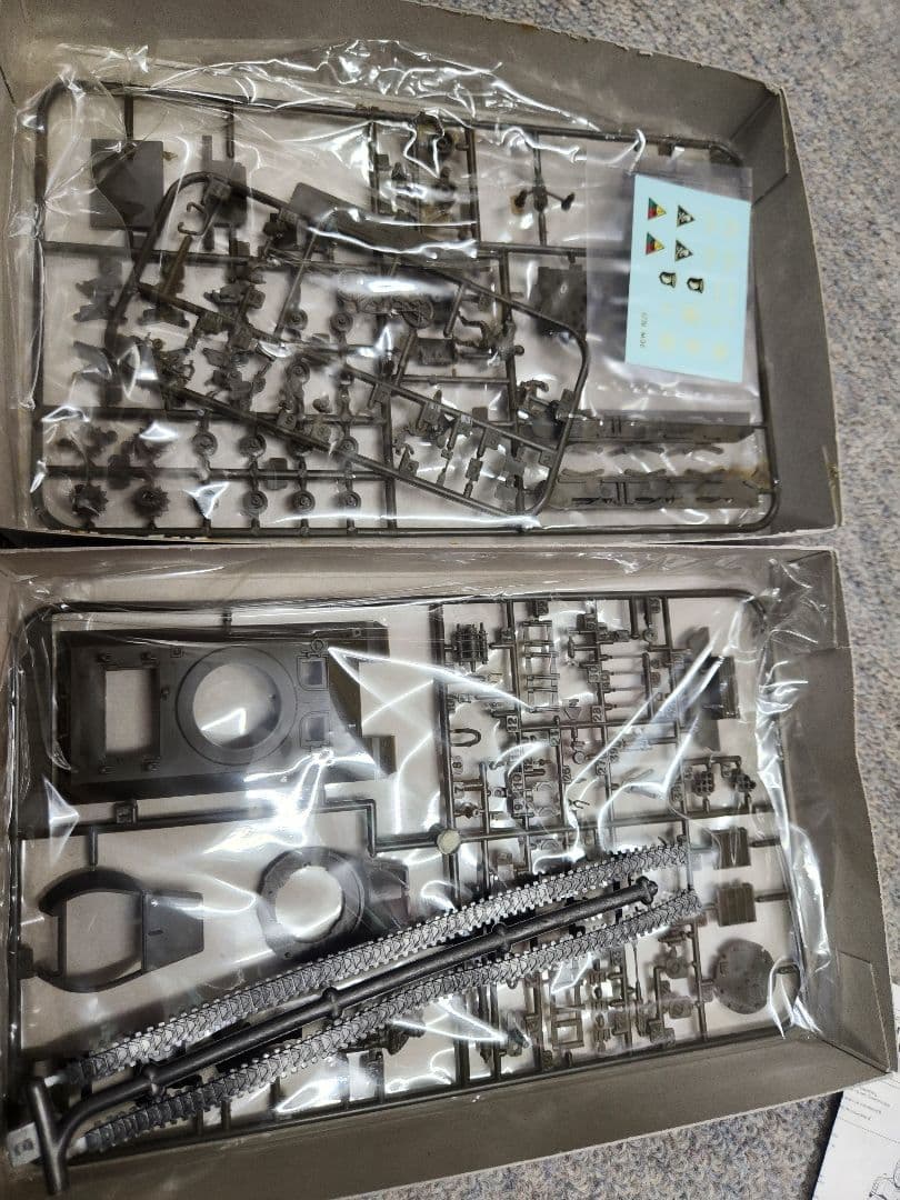 1/72スケール 戦車・装甲車プラモデルセット