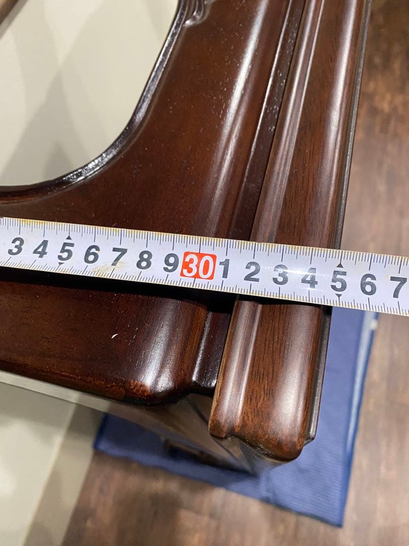 カリモク！ダークブラウン 木製座卓 彫刻入り　美品！　引取り限定