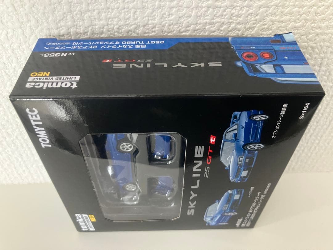 1/64 トミカリミテッドヴィンテージ ニッサン スカイライン