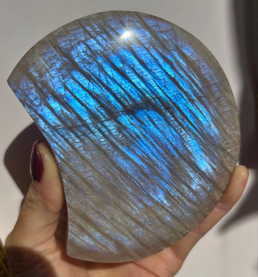 《強ブルーシラー✰》グレームーンストーン　月　カービング　BIG size