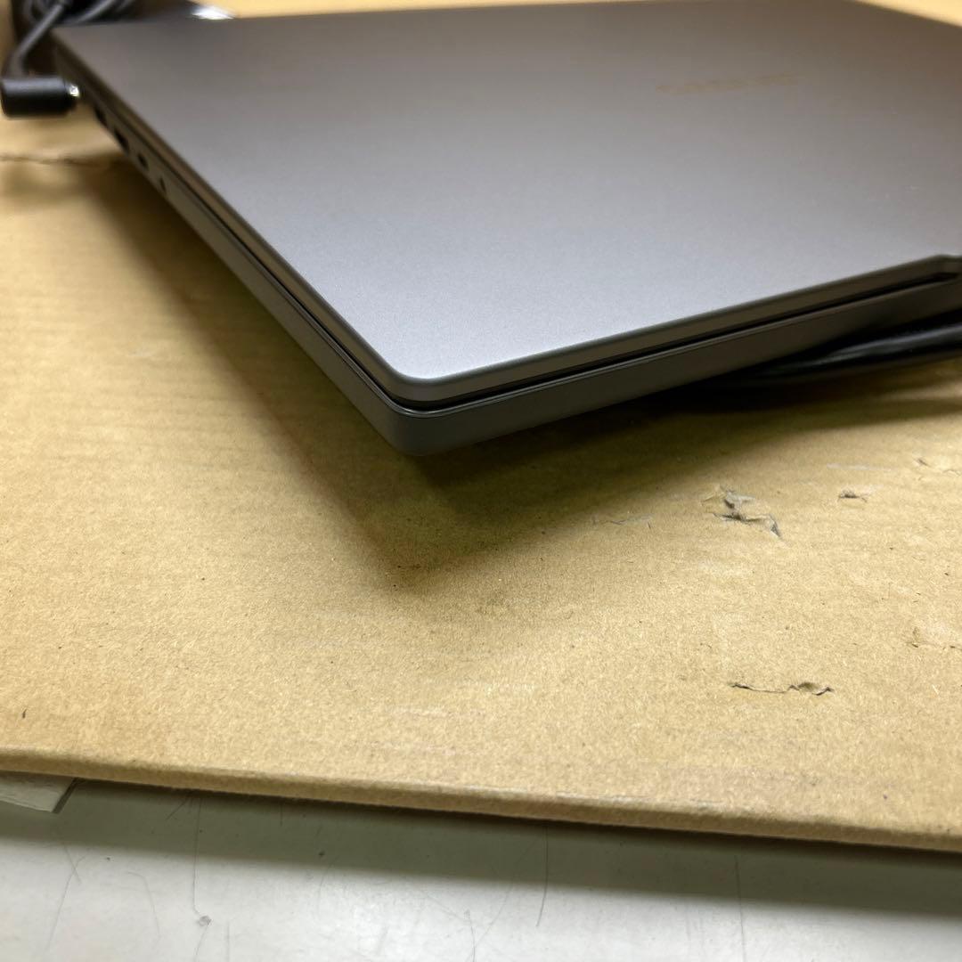 Lenovo IdeaPad Slim 3 15.3インチ　16 GB