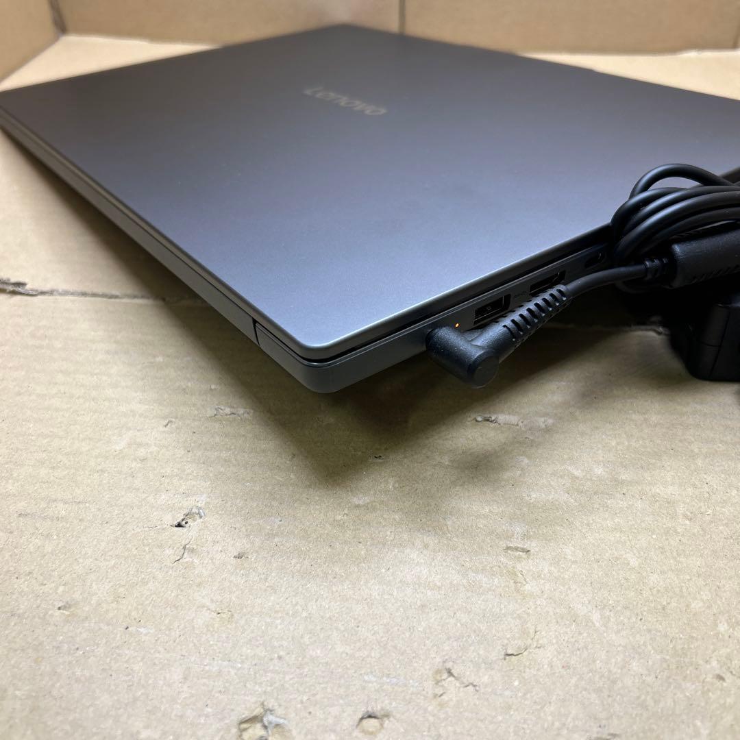 Lenovo IdeaPad Slim 3 15.3インチ　16 GB