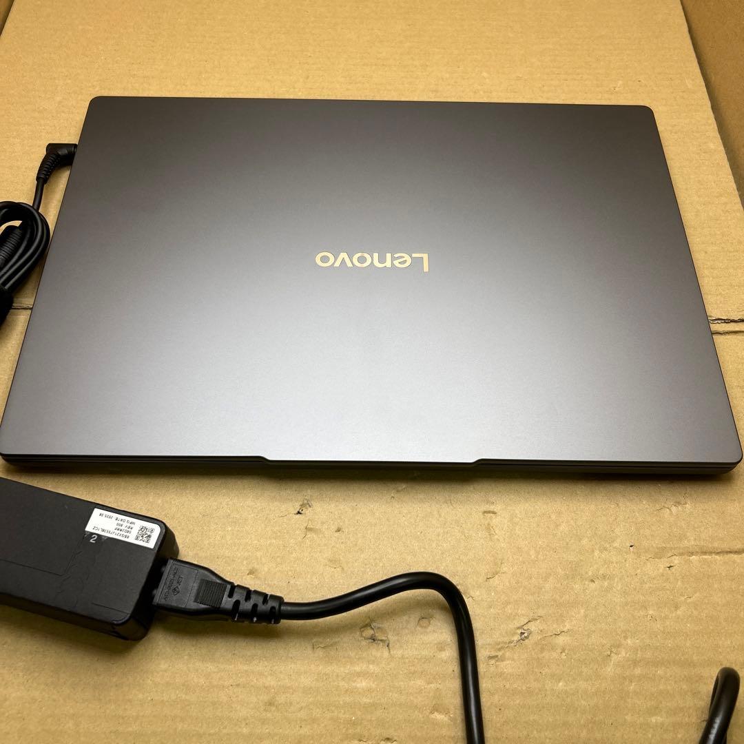 Lenovo IdeaPad Slim 3 15.3インチ　16 GB