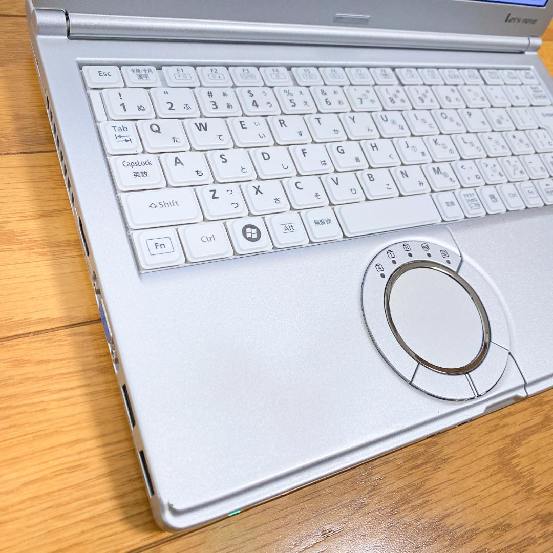 あかさ✨最新Win11 メモリ16 i5 SSD 軽量小型ノートパソコン