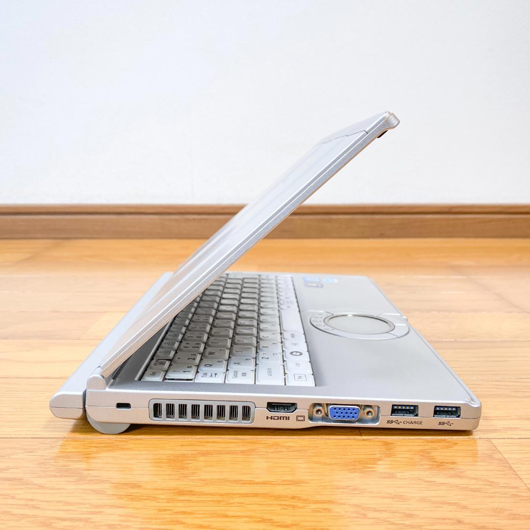 あかさ✨最新Win11 メモリ16 i5 SSD 軽量小型ノートパソコン