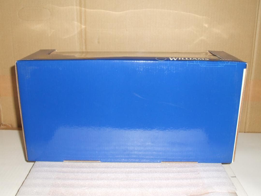 ウィリアムズ　FW２２　SHOWCAR　モントーヤ　ミニチャンプス　１／１８