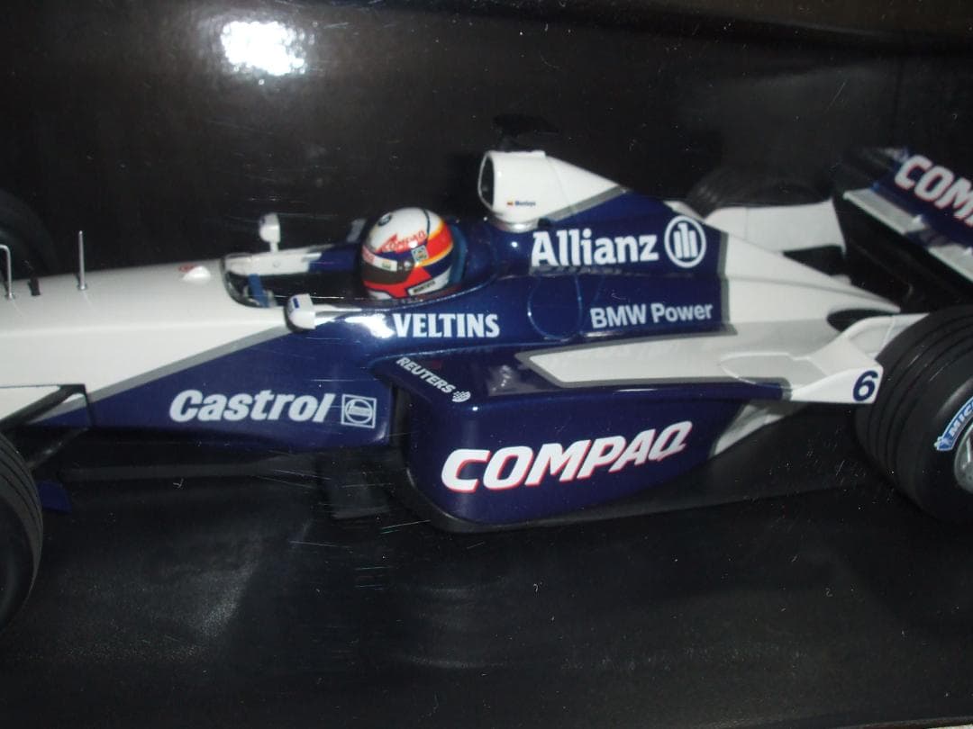 ウィリアムズ　FW２２　SHOWCAR　モントーヤ　ミニチャンプス　１／１８