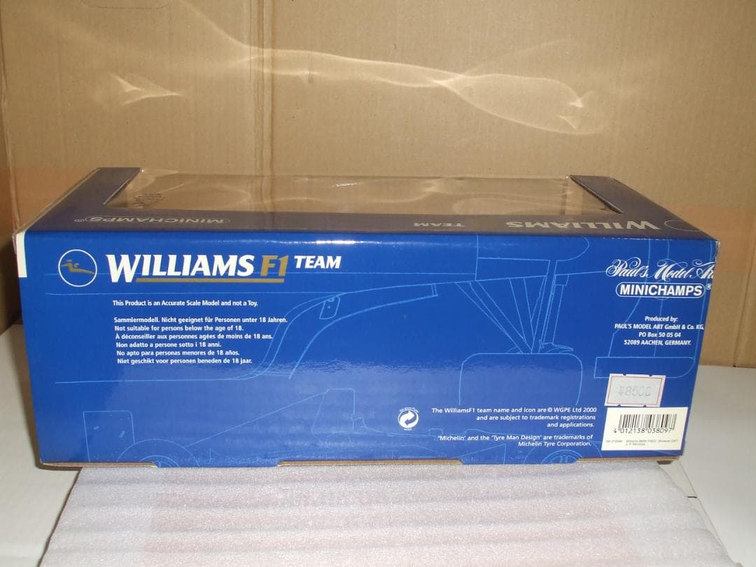 ウィリアムズ　FW２２　SHOWCAR　モントーヤ　ミニチャンプス　１／１８