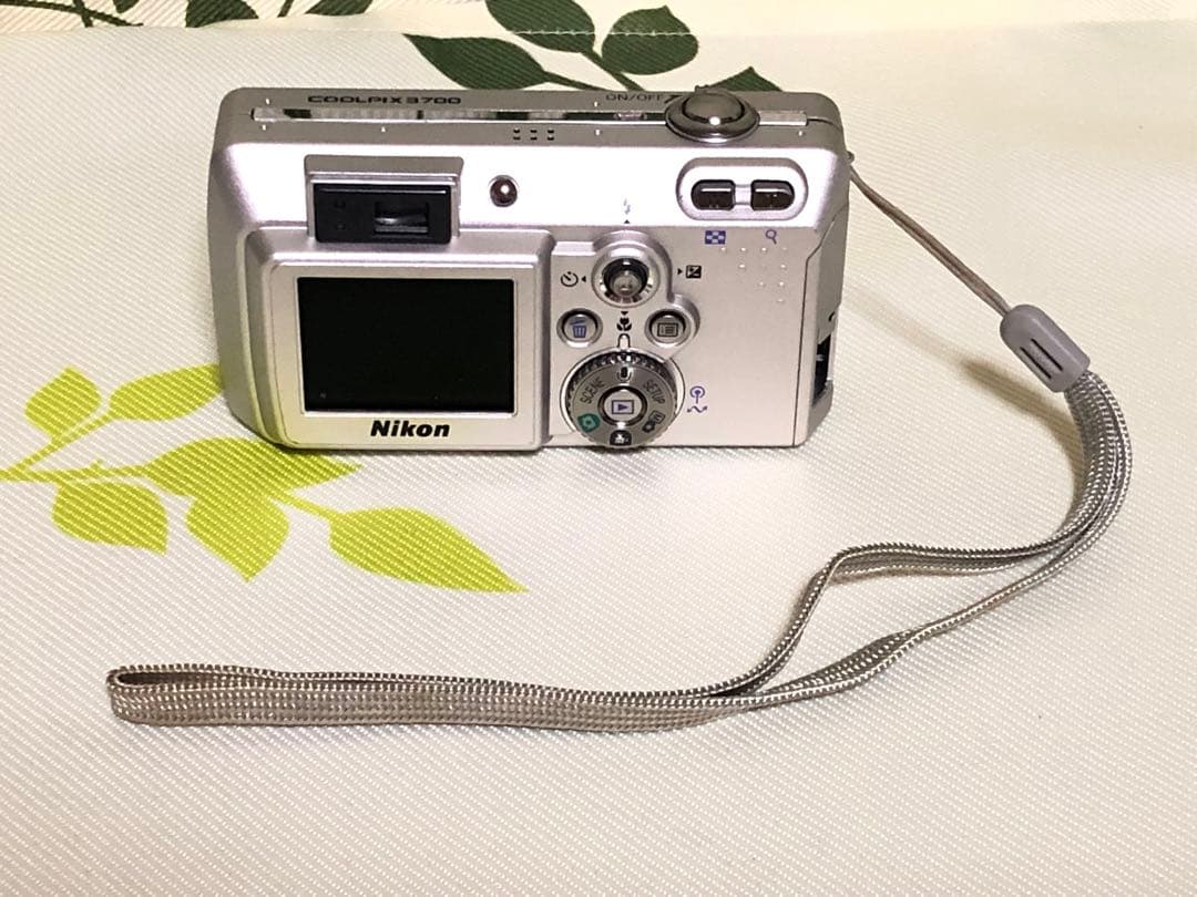 メ(^ ^)P【Nikon 】coolpix3700 起動確認済み