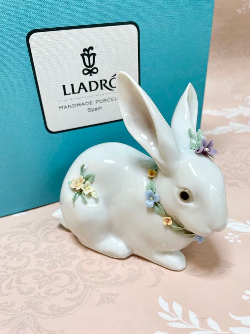 ★超レア★新品★ リヤドロ 花飾りの白うさぎ★高級磁器★スペイン★うさぎ