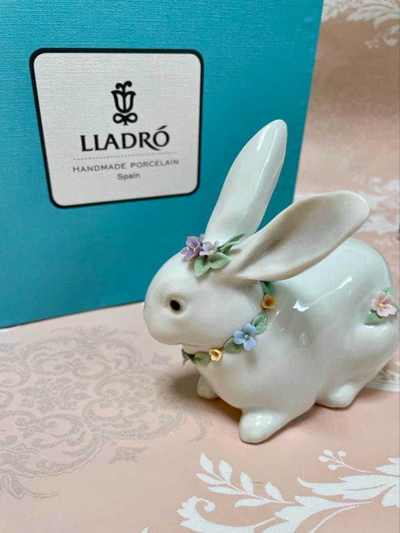 ★超レア★新品★ リヤドロ 花飾りの白うさぎ★高級磁器★スペイン★うさぎ