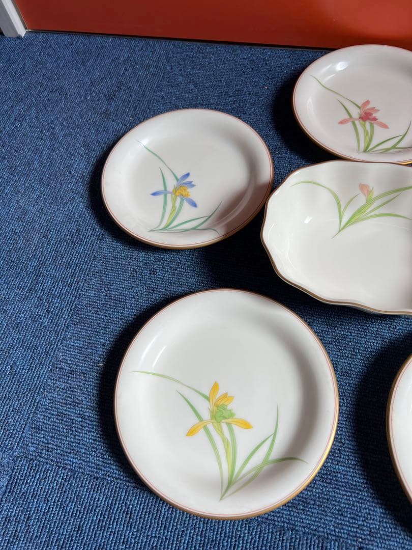 1379 香蘭社　金彩　皿5客　鉢1 客　未使用