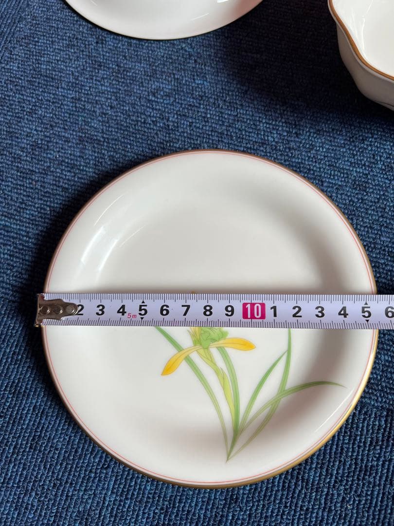 1379 香蘭社　金彩　皿5客　鉢1 客　未使用