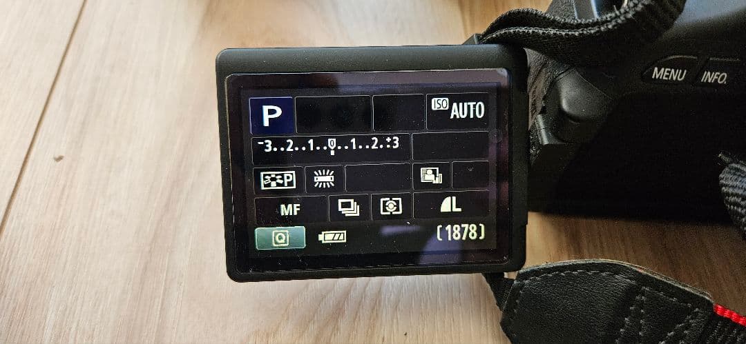 【美品】Canon EOS Kiss X5 レンズセット SIGMA 一眼レフ