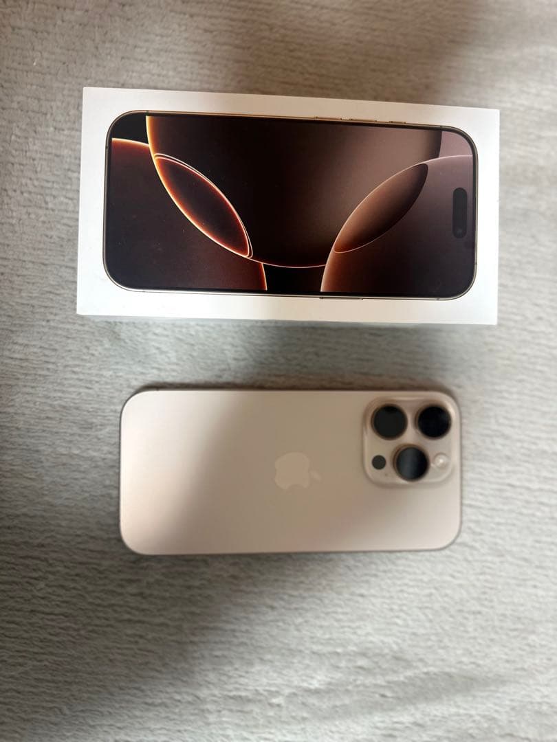 Apple iPhone 16Pro デザートチタニウム