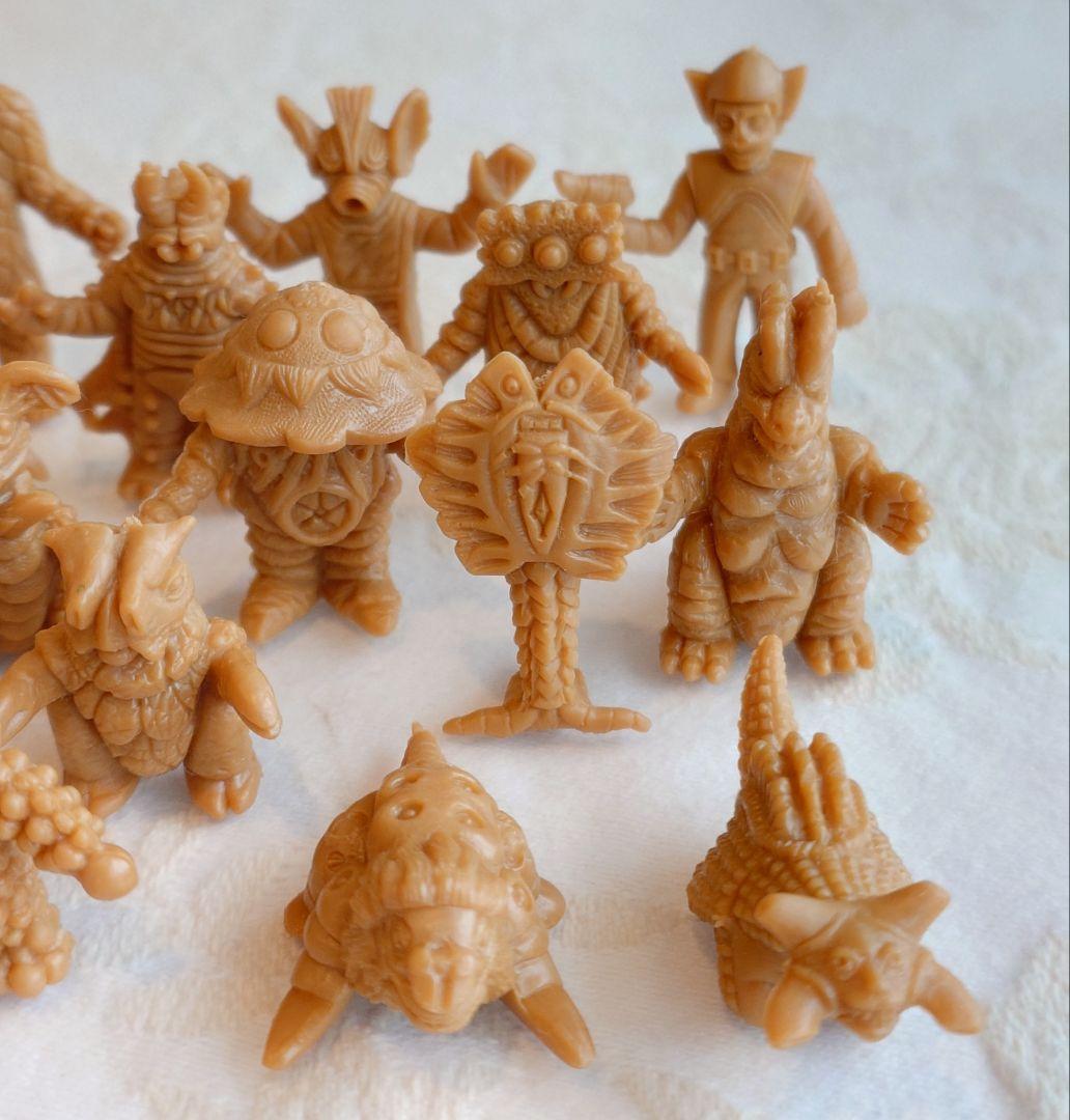 ウルトラマン　怪獣　消しゴム　アンティッQ　美品