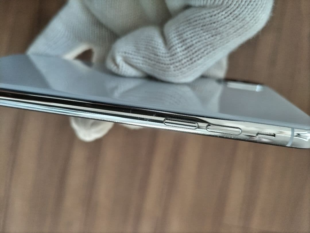 iPhone X ホワイト 64GB