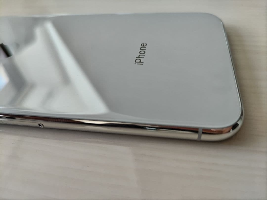 iPhone X ホワイト 64GB