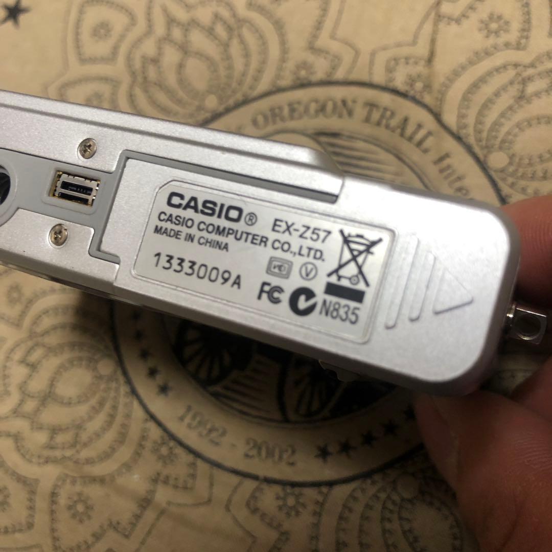 美品 CASIO EXILIM EX-Z57 デジカメ コンデジ