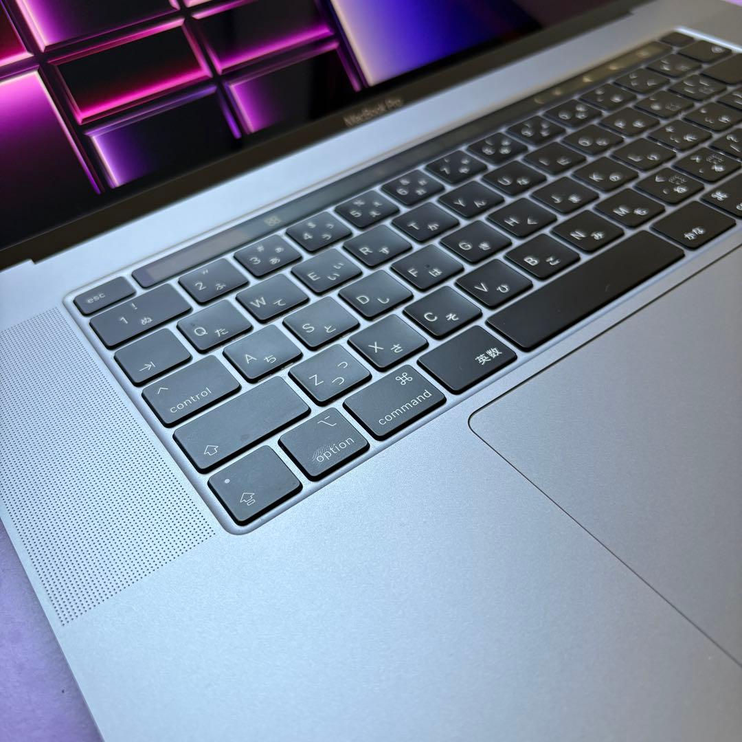 MacBook本体 Apple MacBook Pro 64GB 1TB