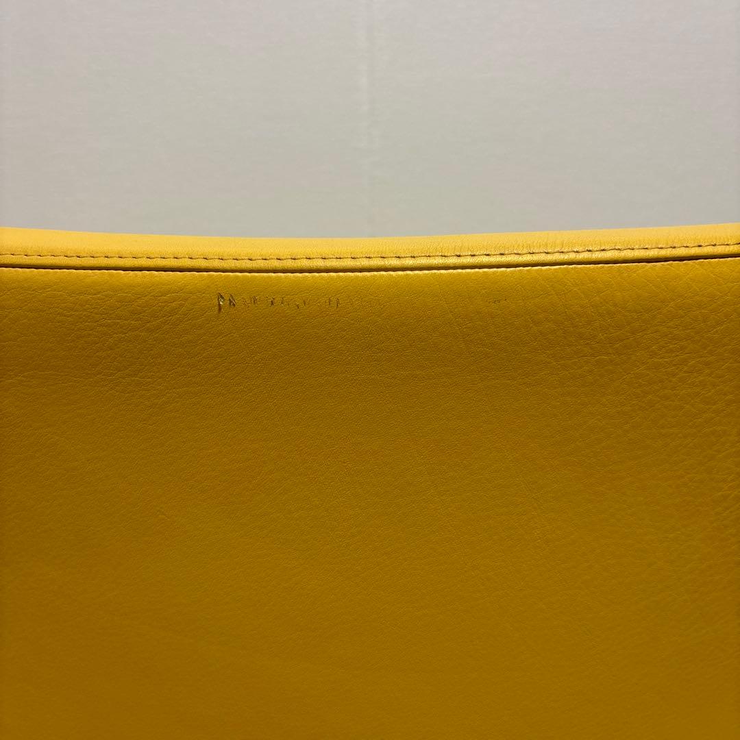 展示品 ポルトローナ・フラウ SEDIA LIZ ダイニングチェア 本革