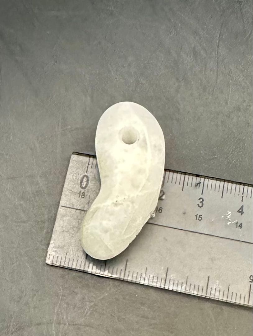 2025.5.3仏護勾玉　糸魚川白翡翠