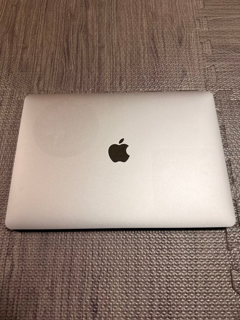 MacBook Air シルバー 本体 A2337