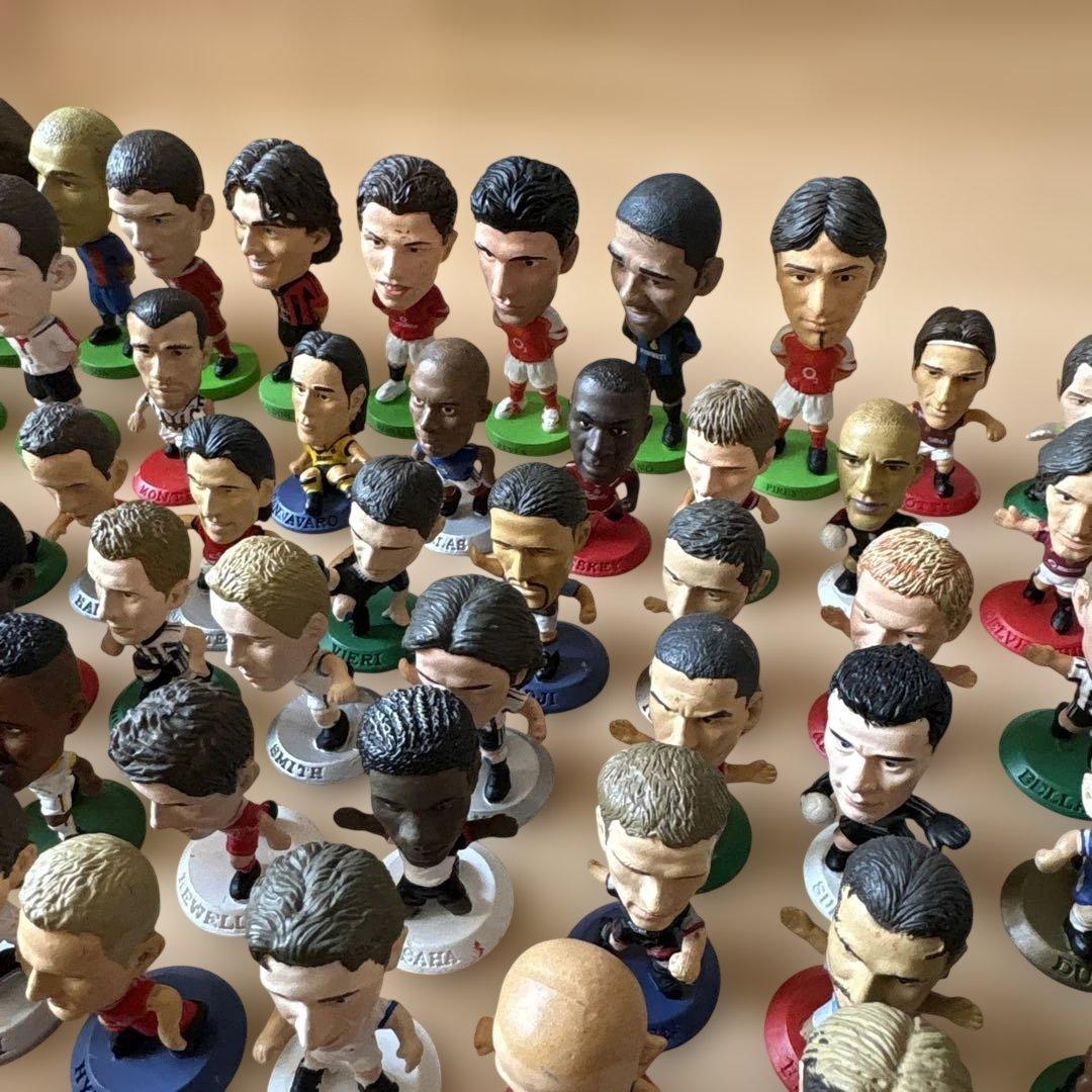 ア*シ様 コリンシアン　サッカーフィギュア　まとめ売り　160体程　　ベッカムな
