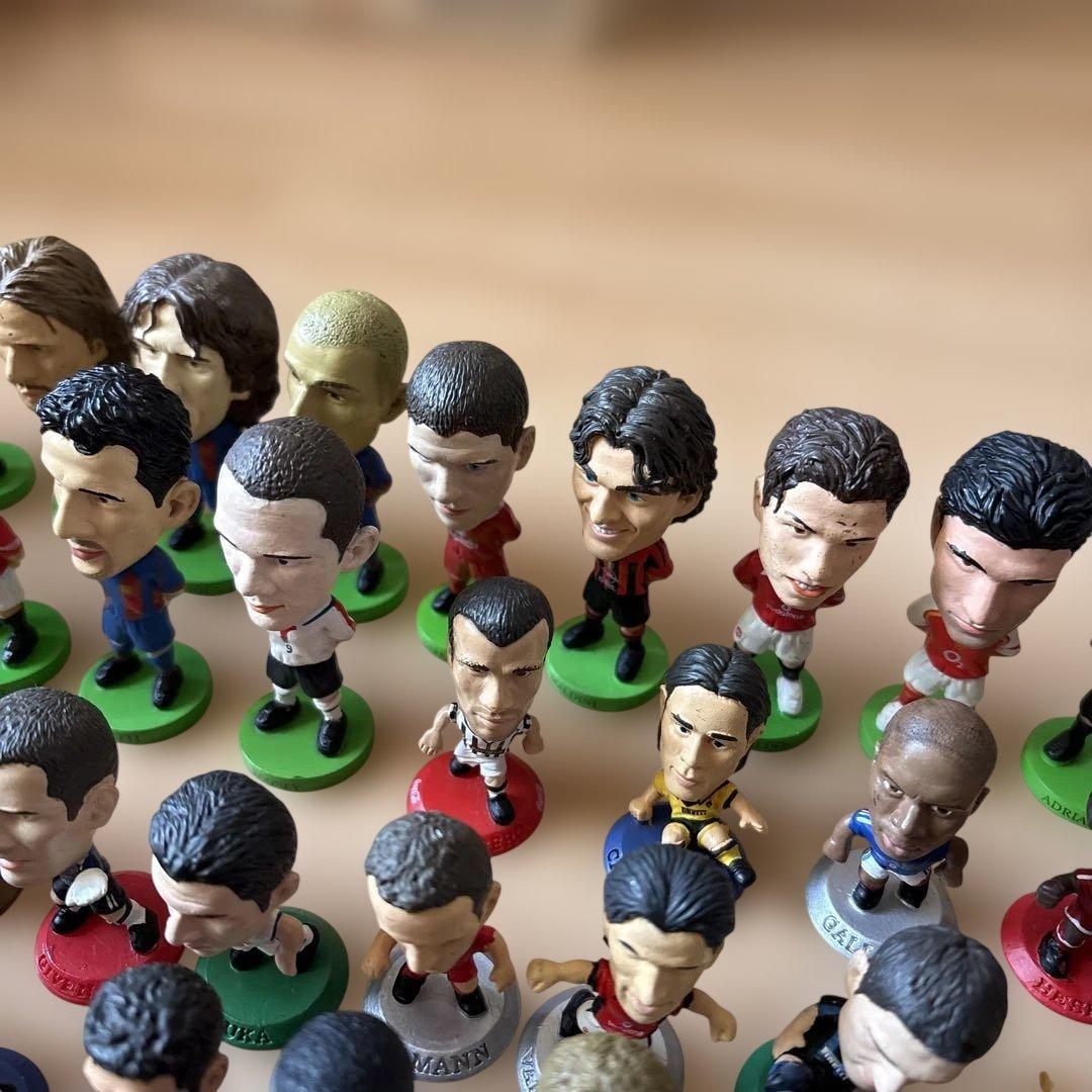 ア*シ様 コリンシアン　サッカーフィギュア　まとめ売り　160体程　　ベッカムな