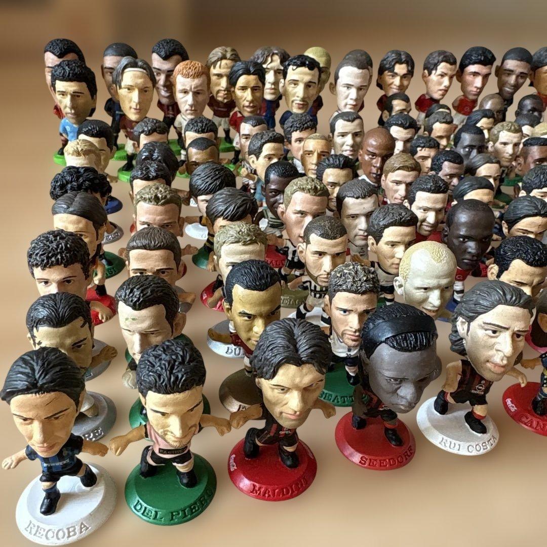 ア*シ様 コリンシアン　サッカーフィギュア　まとめ売り　160体程　　ベッカムな