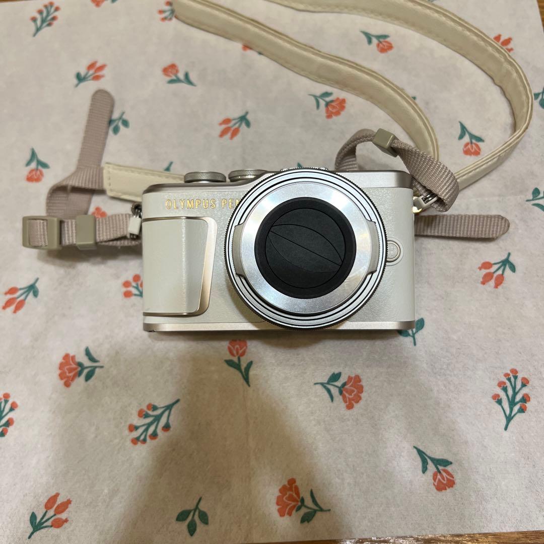【極美品】オリンパス ペン E-PL10 14-42mm レンズ付