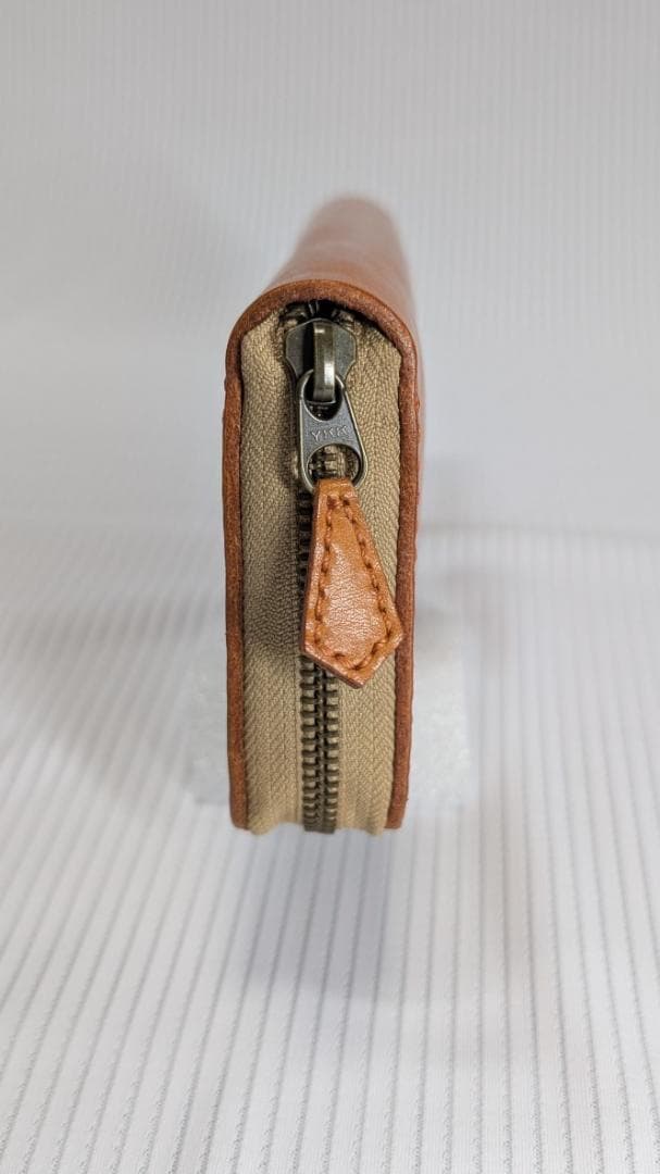 台形ラウンドファスナーウォレット 本革 ヌメ革 【ブラウン】