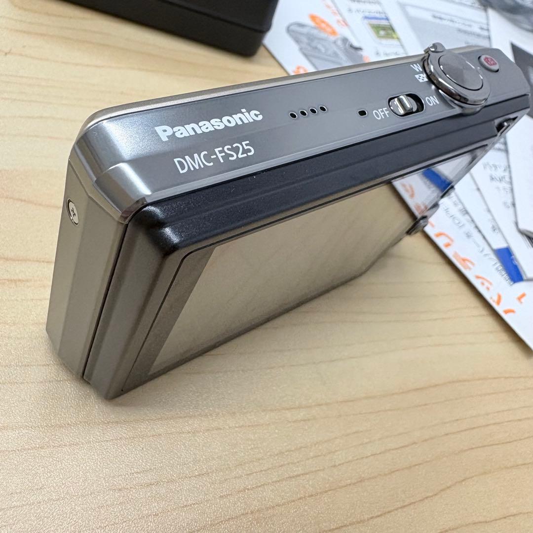 Panasonic LUMIX FS25 12MP 本体