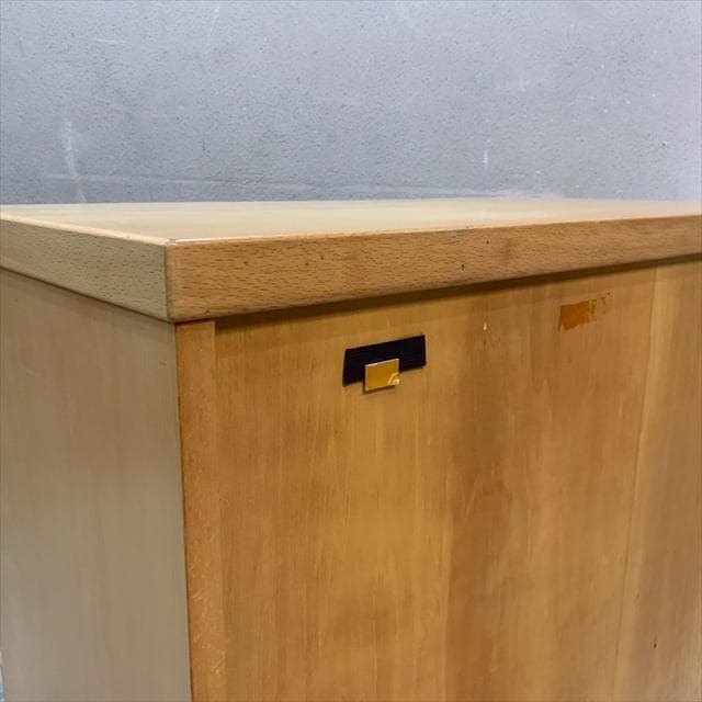 ヴィンテージのナチュラルサイドキャビネット