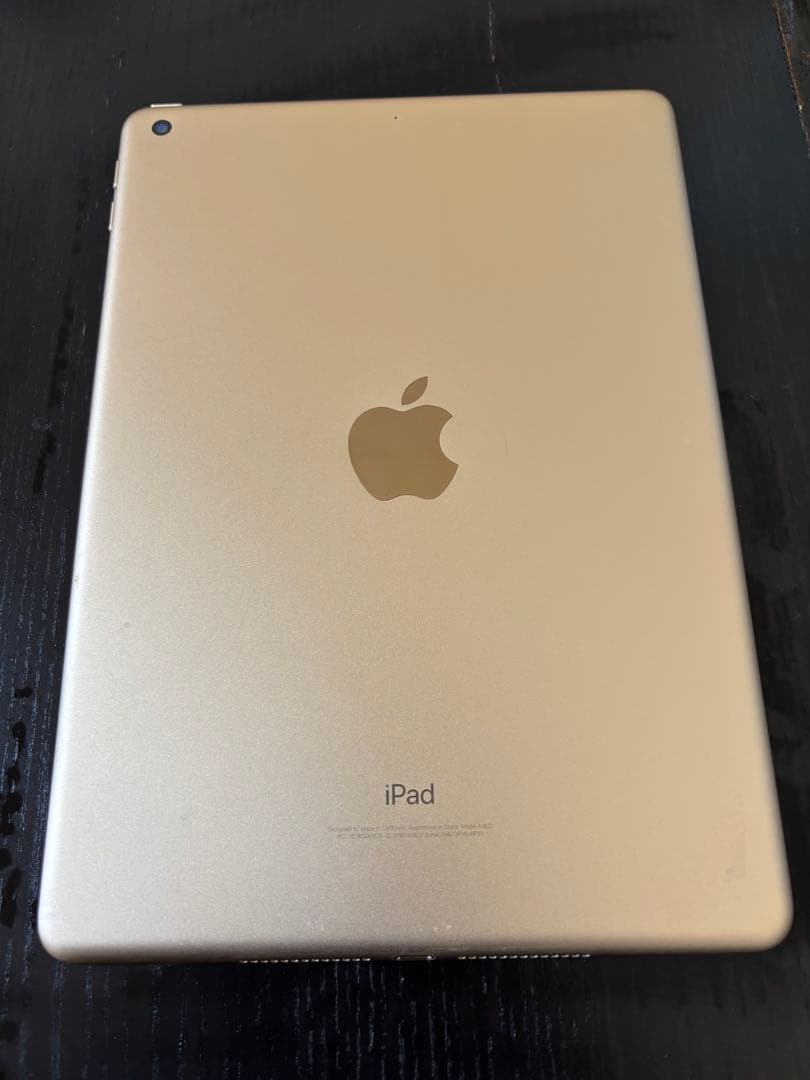 Apple iPad (第5世代) ゴールド